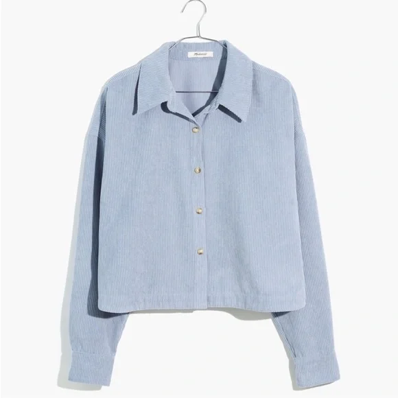 Chic Blue Cropped Button-Up Shirt - Picture 2 of 2